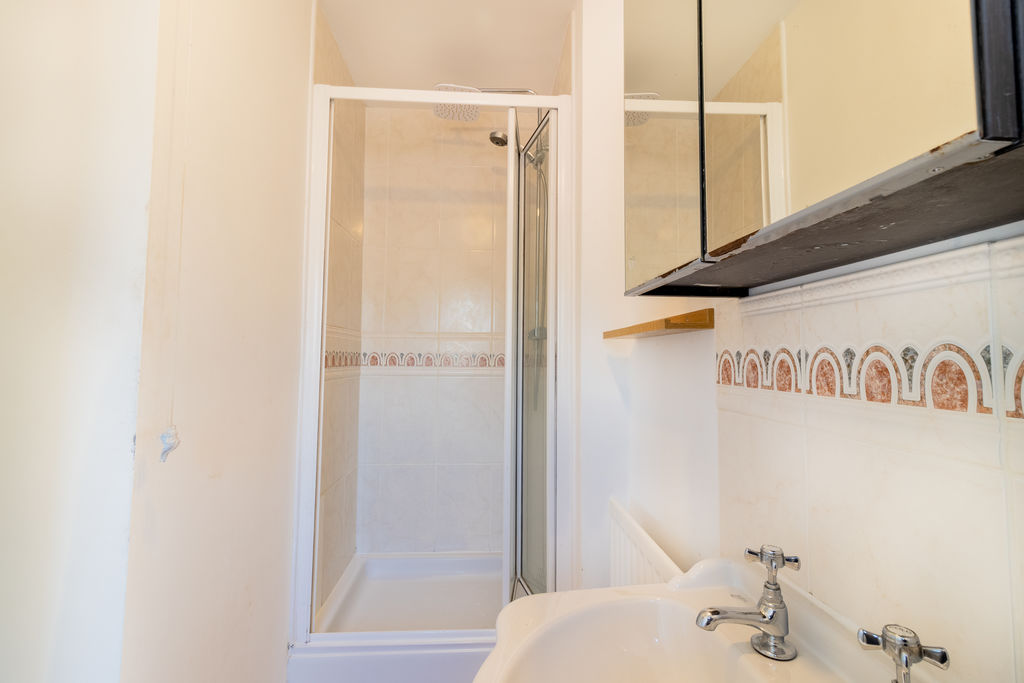 En-Suite- click for photo gallery